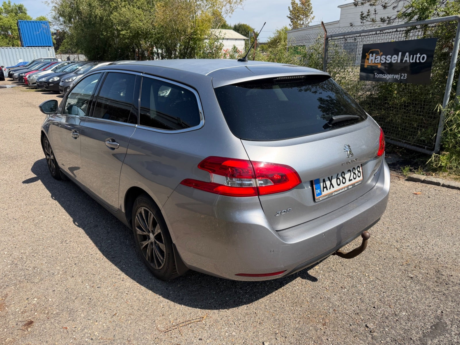 Grøn Peugeot 308 fra 2015