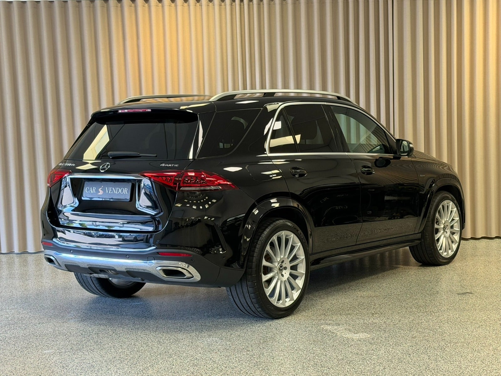 Sort Mercedes GLE350 de fra 2021