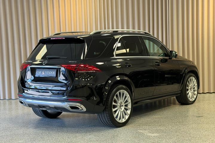 Sort Mercedes GLE350 de fra 2021