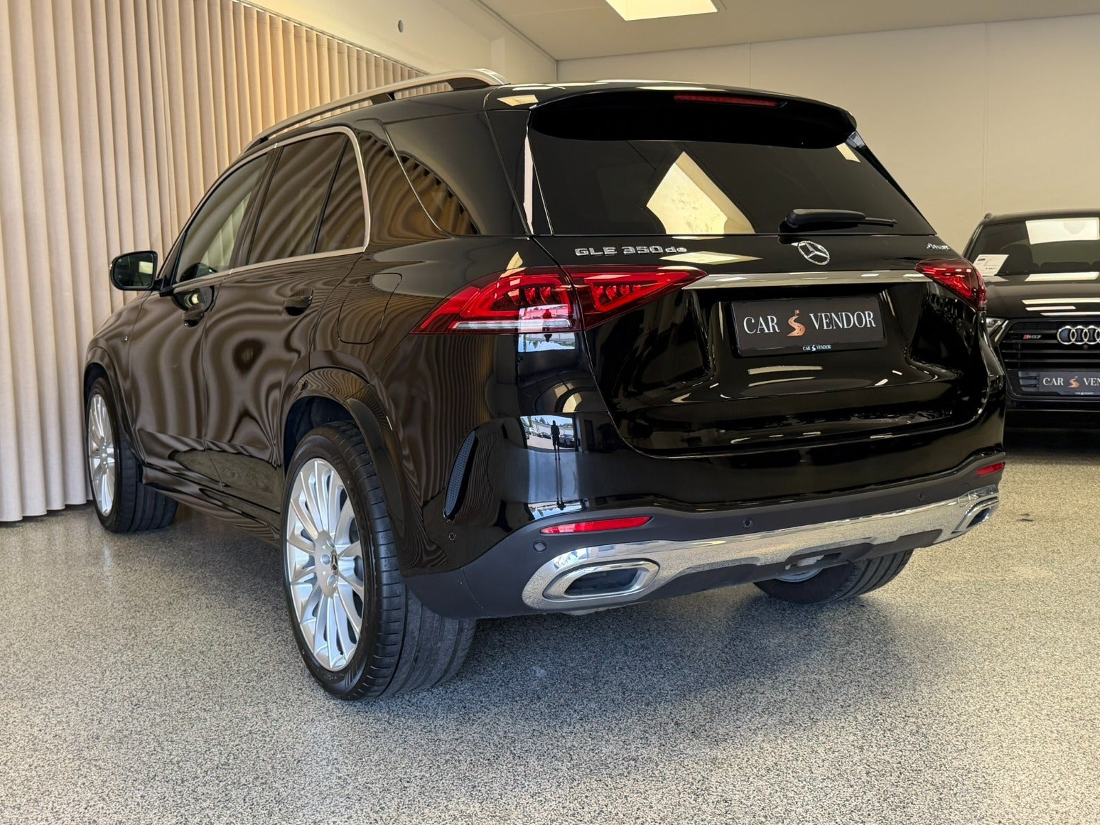 Sort Mercedes GLE350 de fra 2021