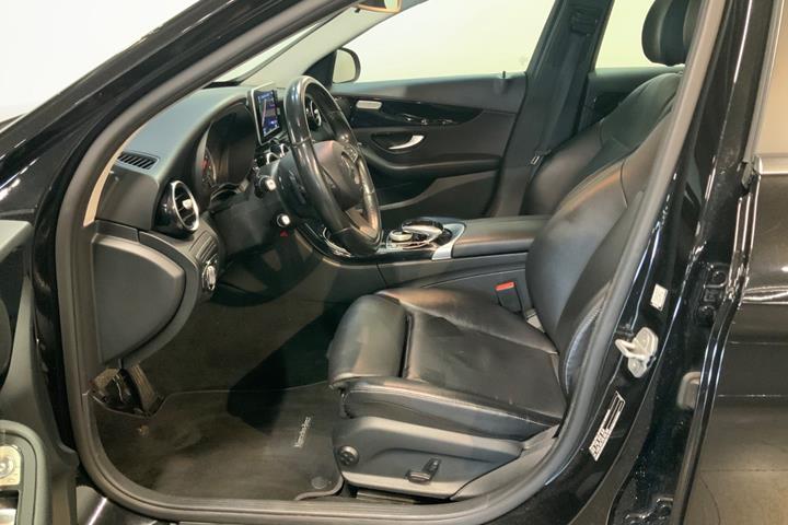 Sort Mercedes C200 fra 2015