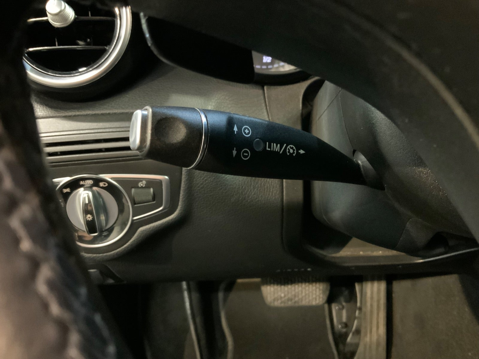 Sort Mercedes C200 fra 2015