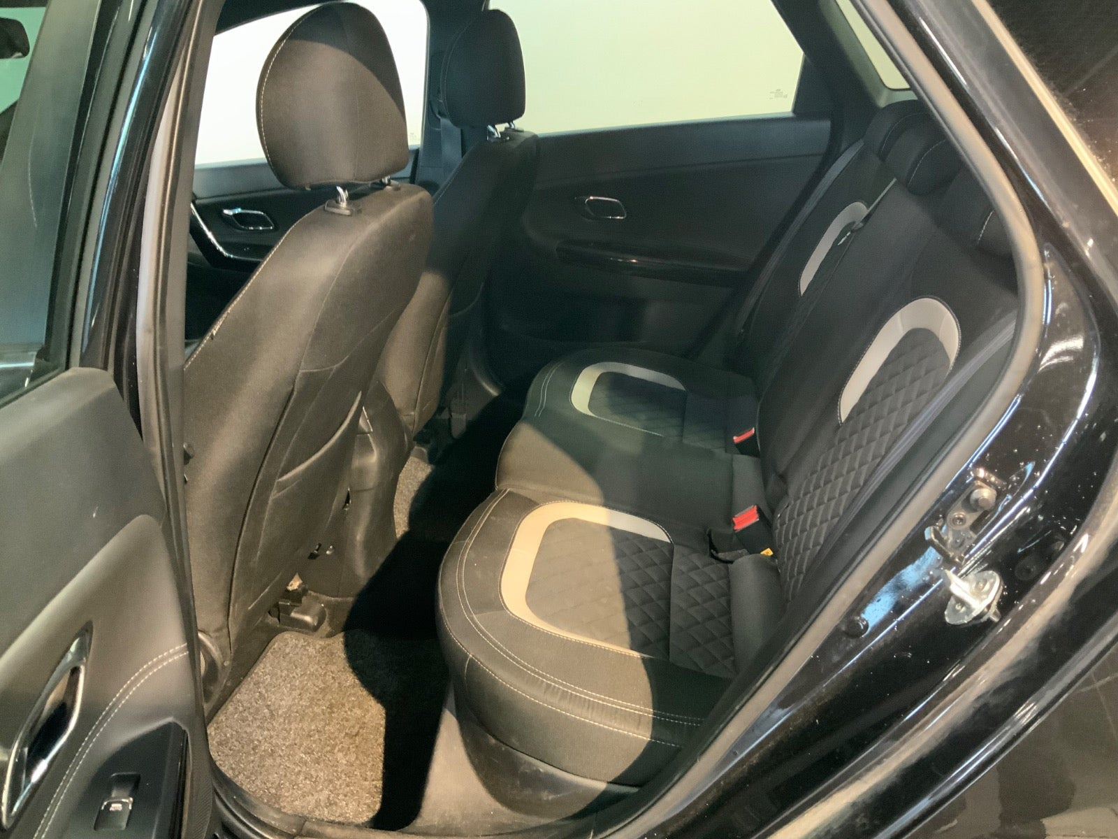 Sort Kia Ceed fra 2017
