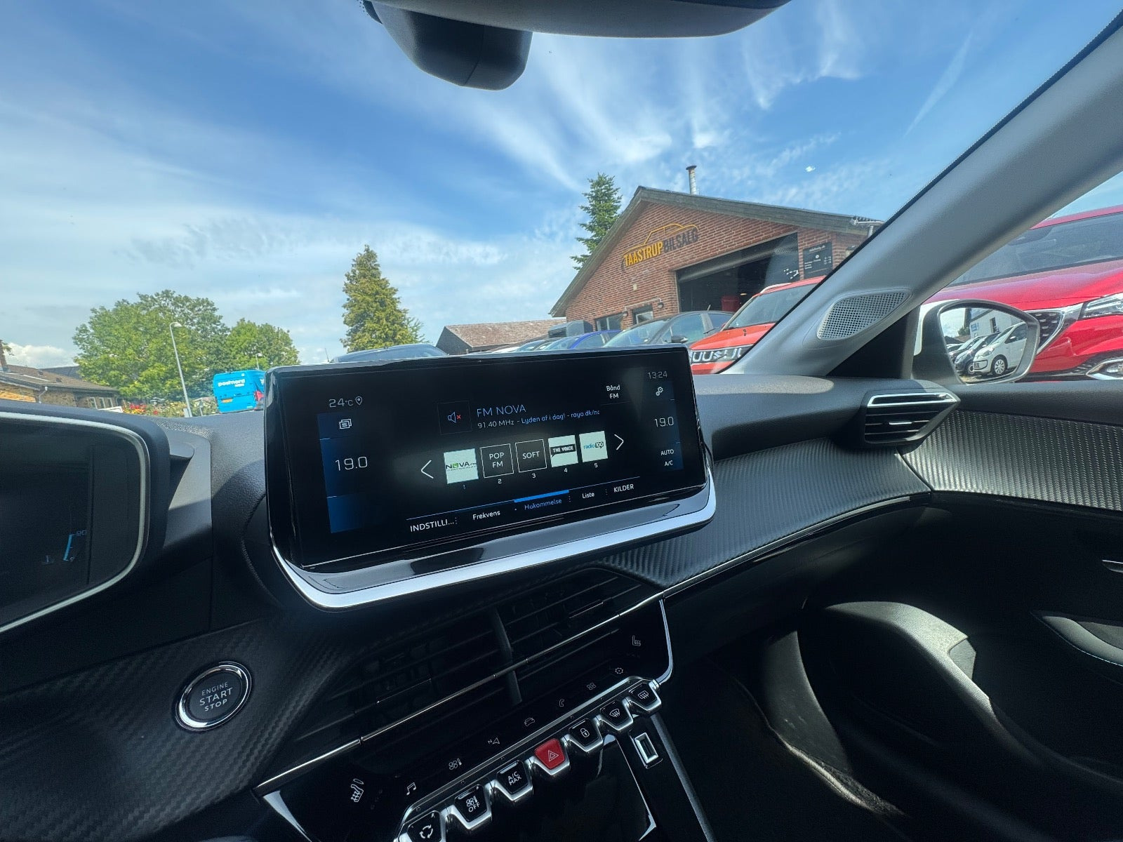 undefined Peugeot 208 fra 2021