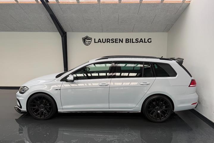 Hvid VW Golf VII fra 2018