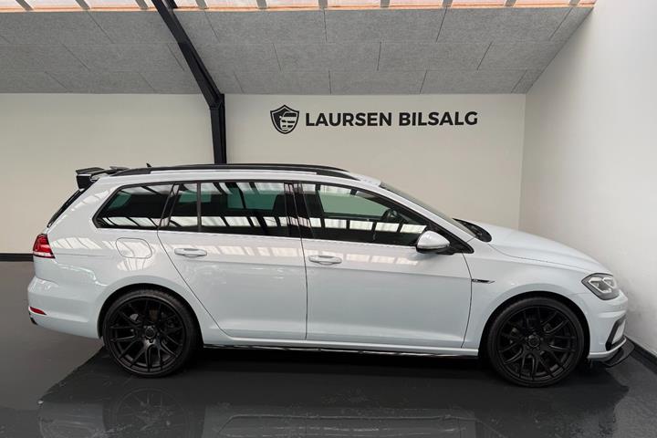 Hvid VW Golf VII fra 2018