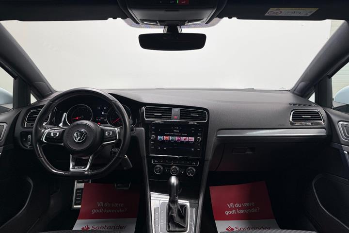 Hvid VW Golf VII fra 2018