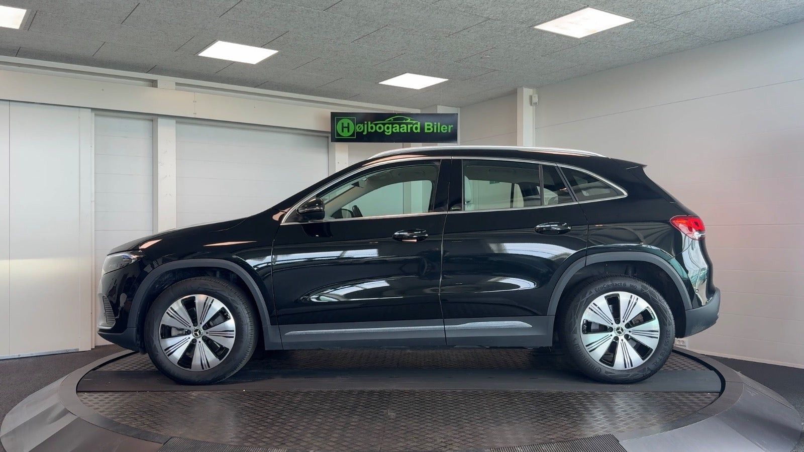 Sort Mercedes EQA250+ fra 2023