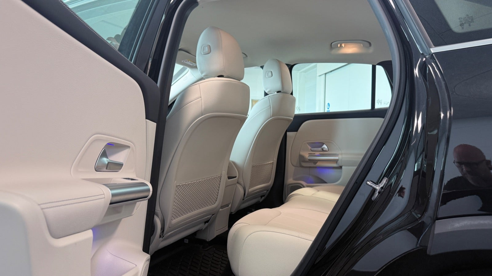 Sort Mercedes EQA250+ fra 2023