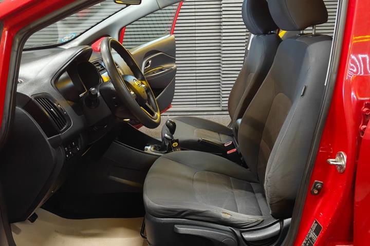 undefined Kia Rio fra 2012