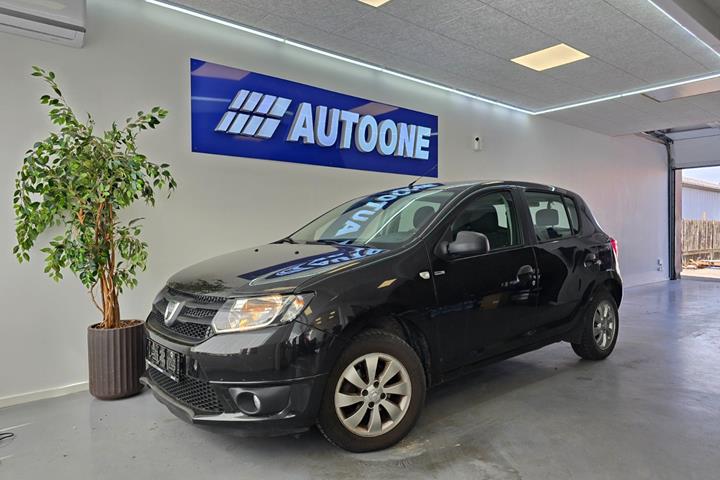 Sort Dacia Sandero fra 2016