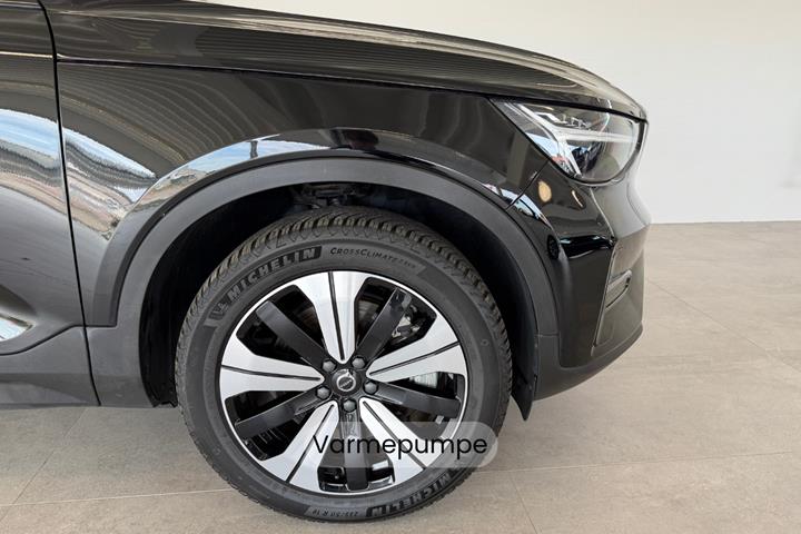Sort Volvo XC40 fra 2023