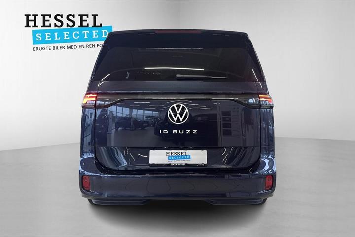 Blå VW ID.Buzz fra 2024