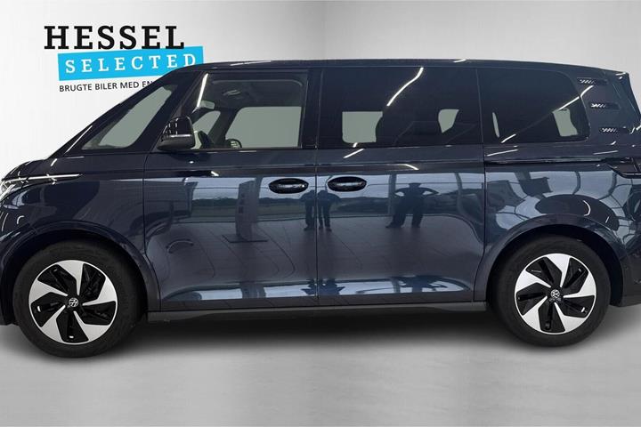 Blå VW ID.Buzz fra 2024