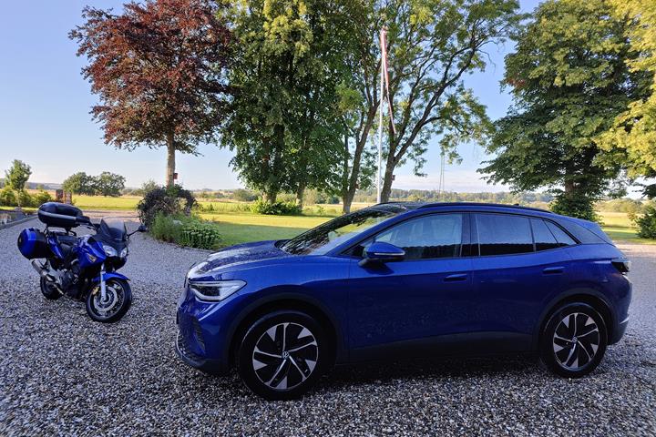 Blå VW ID.4 fra 2024
