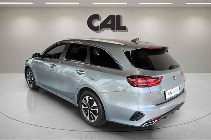 Sølv Kia Ceed fra 2021