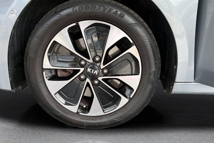 Sølv Kia Ceed fra 2021