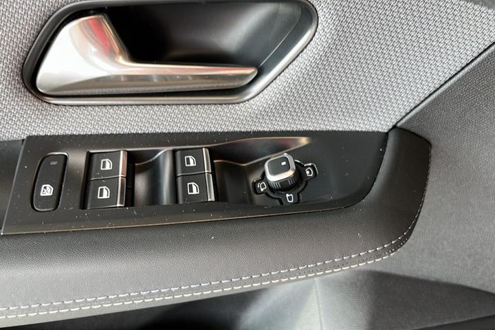 Kobber Opel Grandland-e fra 2025