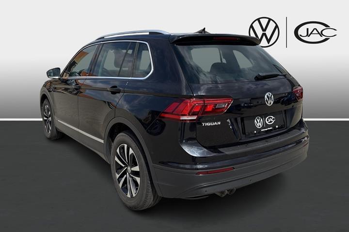 Sort VW Tiguan fra 2019