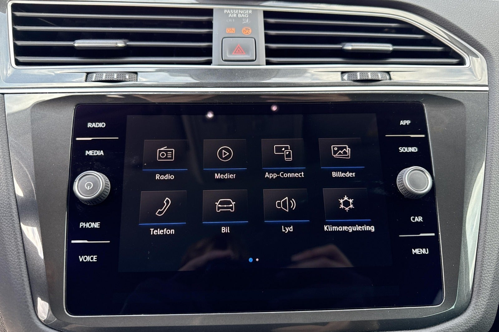 Sort VW Tiguan fra 2019