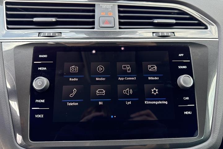 Sort VW Tiguan fra 2019