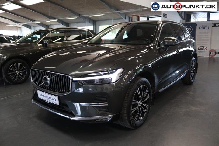 Grå Volvo XC60 fra 2022