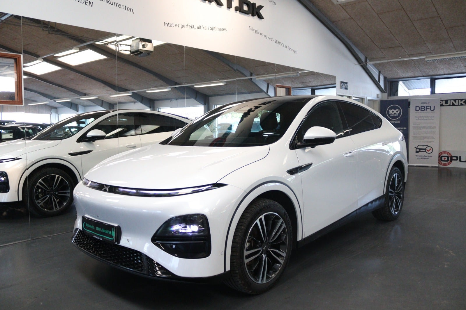 Hvid Xpeng G6 fra 2024