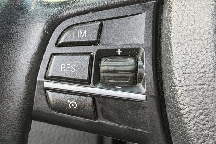 Sort BMW 520d fra 2013
