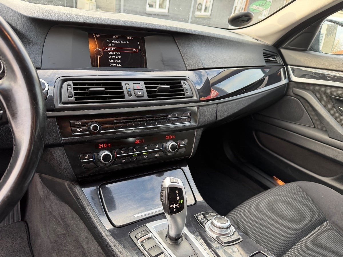 Sort BMW 520d fra 2013