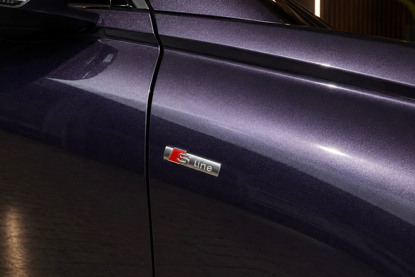 Hvid Audi Q4 e-tron fra 2022