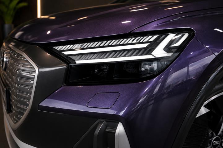 Hvid Audi Q4 e-tron fra 2022