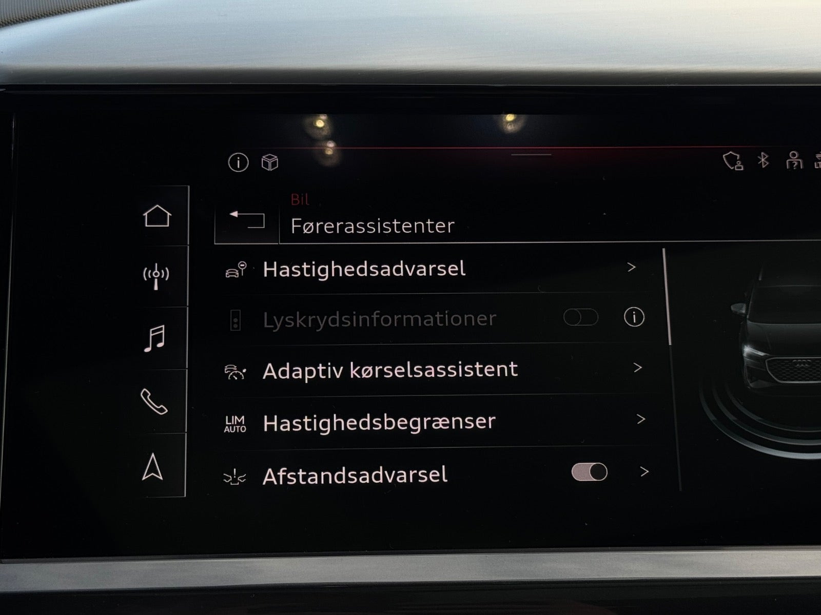 Hvid Audi Q4 e-tron fra 2022