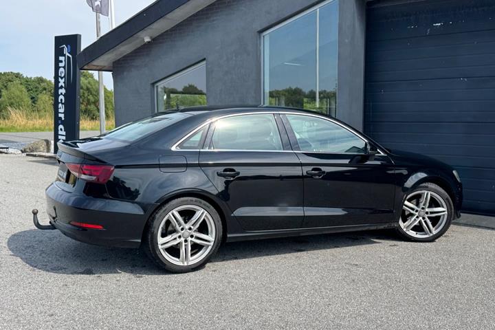 Sort Audi A3 fra 2015