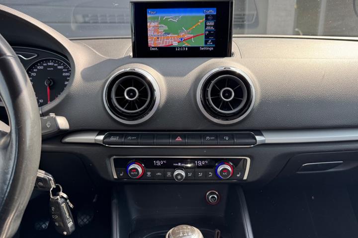 Sort Audi A3 fra 2015