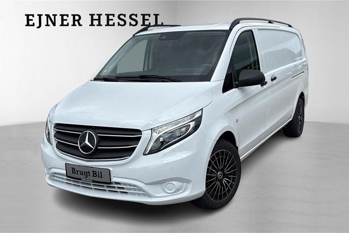 Hvid Mercedes Vito 119 fra 2022