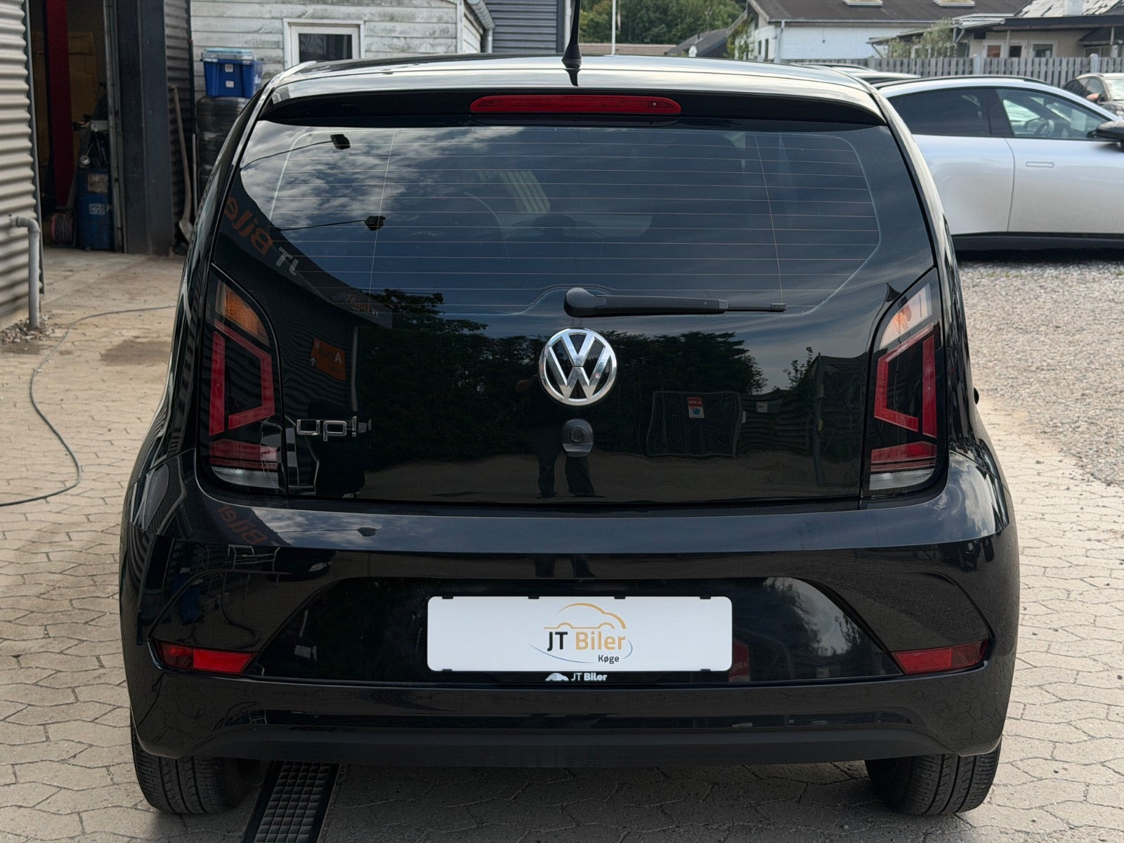 Sort VW UP! fra 2017