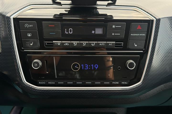 Sort VW UP! fra 2017