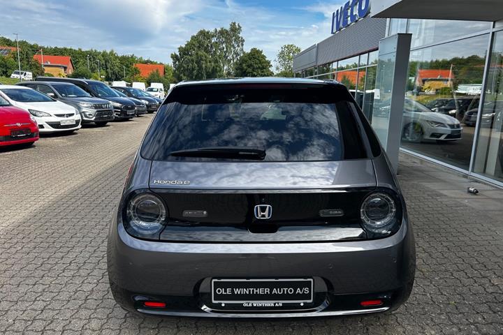 Grå Honda e fra 2020