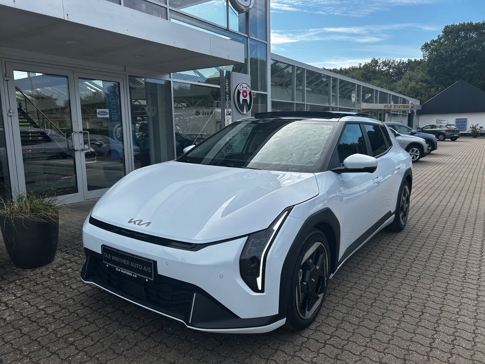 Kia EV4 81 Long Range Earth