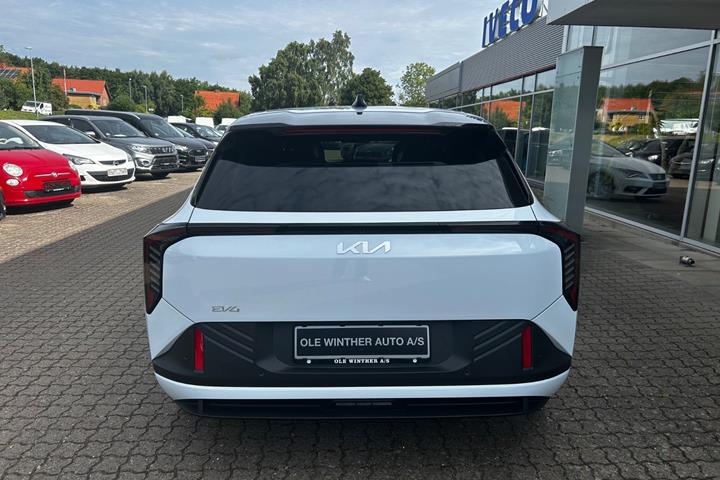 Hvid Kia EV4 fra 2026