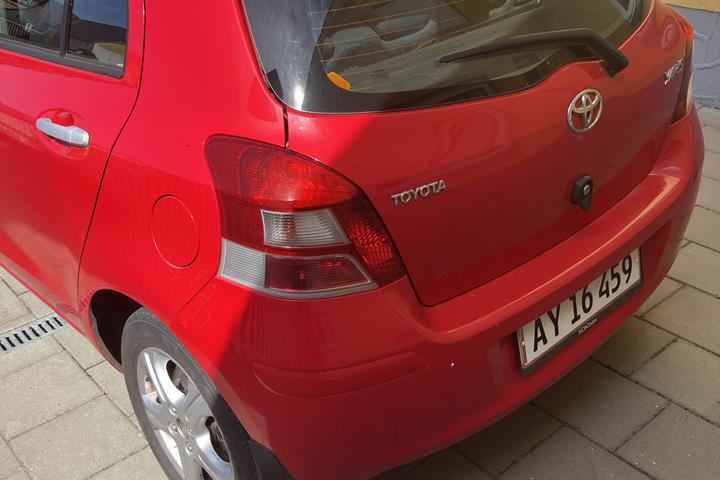 undefined Toyota Yaris fra 2010