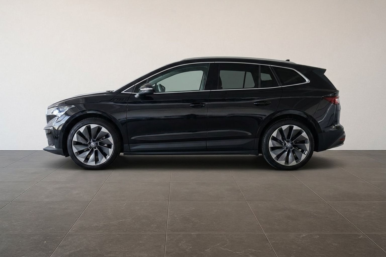 Sort Skoda Enyaq fra 2023