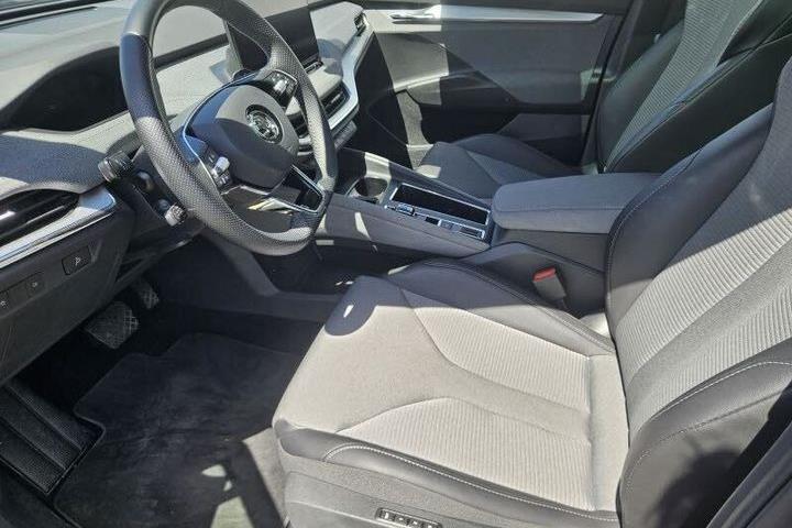 Sort Skoda Enyaq fra 2023