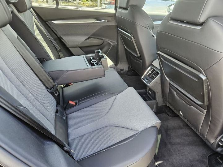 Sort Skoda Enyaq fra 2023