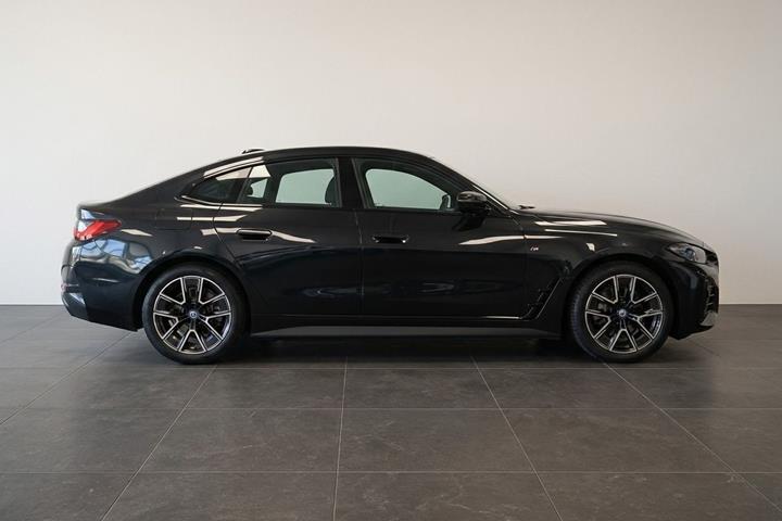 Sort BMW i4 fra 2022
