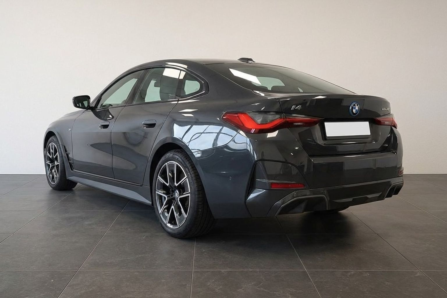 Sort BMW i4 fra 2022