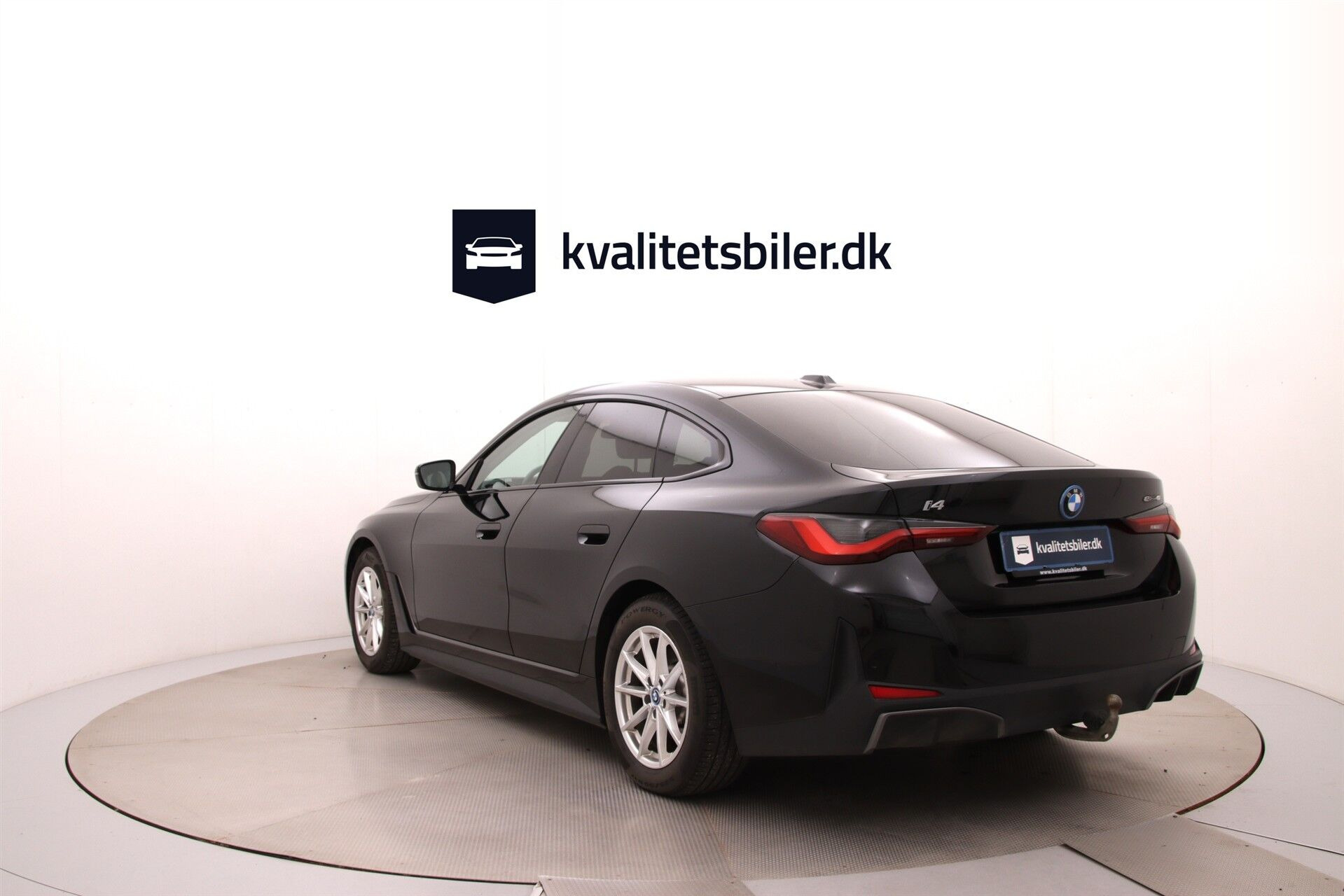 Sort BMW i4 fra 2023