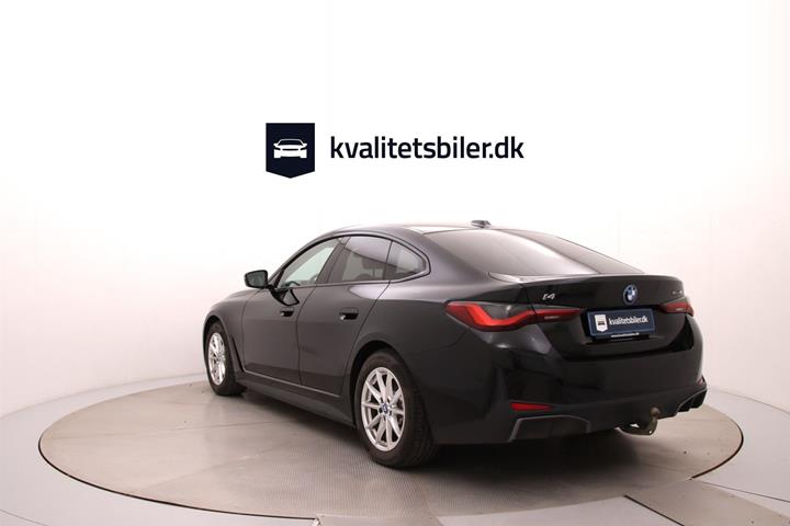 Sort BMW i4 fra 2023