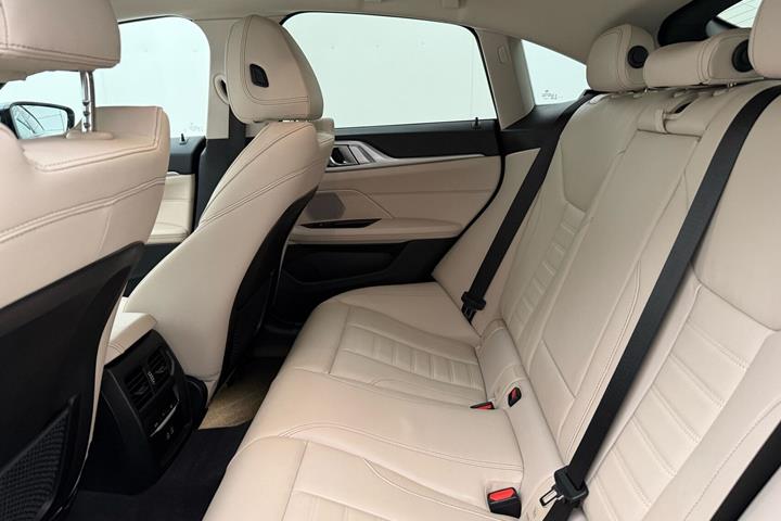 Sort BMW i4 fra 2023