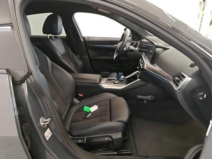 Grå BMW i4 fra 2022